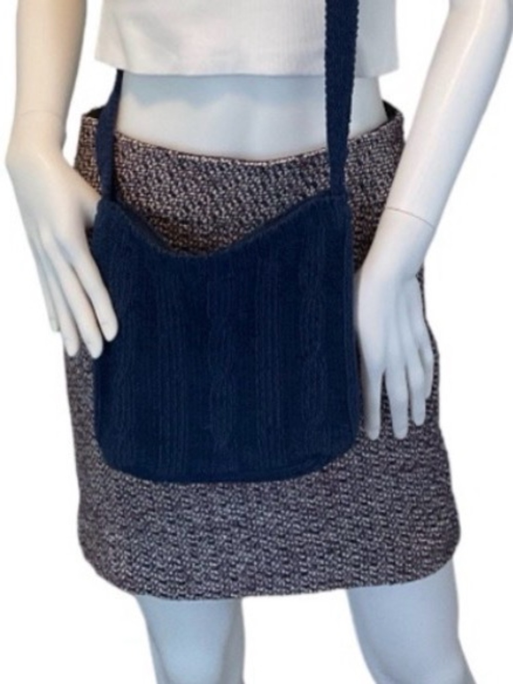 Carlo D’Santi Crew Knit Chenille Handbag